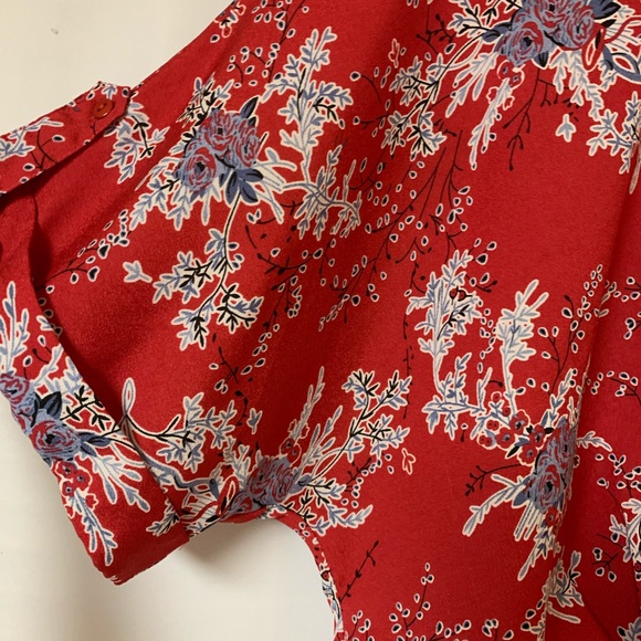 Anthro Staring At Stars Crop Top Red Floral - Picture 3 of 6